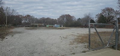/international/us/3002-highway-70-w-dickson-tn-110096177694/