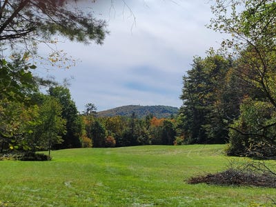/international/us/4-cutler-road-plainfield-nh-110108493595/