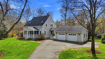 /international/us/6-pheasant-lane-south-hadley-ma-110107489245/