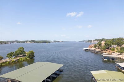 /international/us/432-northport-drive-lake-ozark-mo-110101152763/