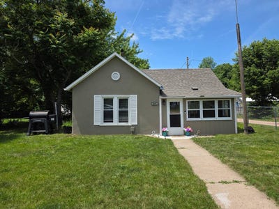 /international/us/211-s-morton-street-o-neill-ne-110109399088/