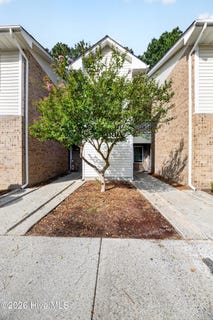 /international/us/greenville-nc-110109039001/