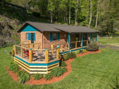 /international/us/427-kitchens-branch-sylva-nc-110107418291/