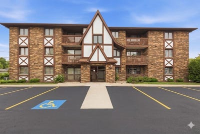 /international/us/10626-ridgeland-avenue-chicago-ridge-il-110108201725/