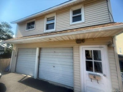 /international/us/75-hillside-avenue-manhasset-ny-110109060156/