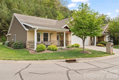 /international/us/66-kenai-trail-waynesville-nc-110107726773/
