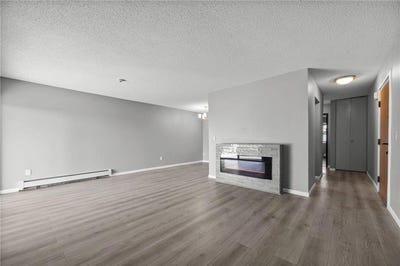 /international/us/12816-nicollet-avenue-burnsville-mn-110106183490/