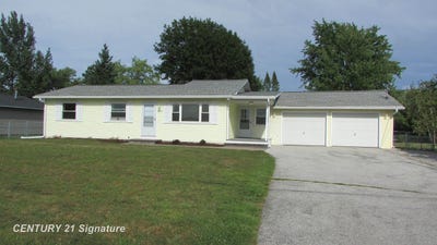 /international/us/7417-mackinaw-road-bay-city-mi-110119648752/