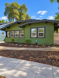 /international/us/1030-w-rose-st-stockton-ca-110120059410/