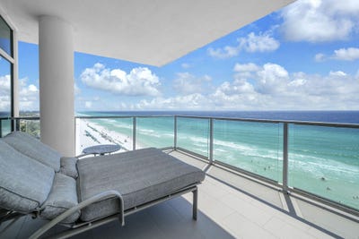 /international/us/1900-scenic-highway-98-destin-fl-110110294114/