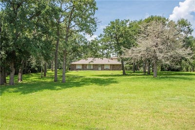 /international/us/5150-sandy-creek-lane-brenham-tx-110099884377/