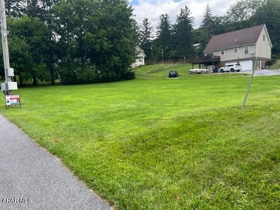 /international/us/400-n-george-st-bedford-pa-110086439717/