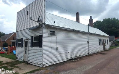 /international/us/506-3rd-street-battle-creek-ia-110102451390/