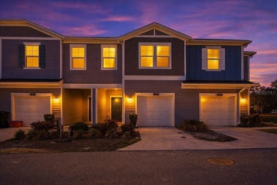 /international/us/12657-nw-7th-place-newberry-fl-110107392382/