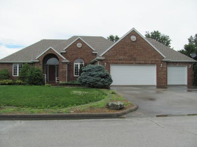 /international/us/1401-s-georgia-drive-bolivar-mo-110108380539/