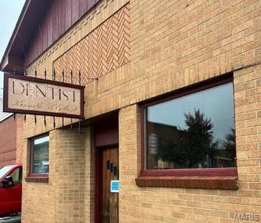 /international/us/204-w-main-street-steelville-mo-110108678985/