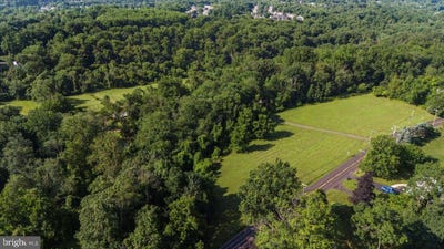 /international/us/270-rocksville-road-southampton-pa-110101030694/