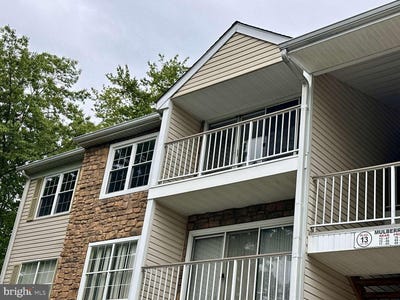 /international/us/70-mulberry-court-trenton-nj-110108230985/