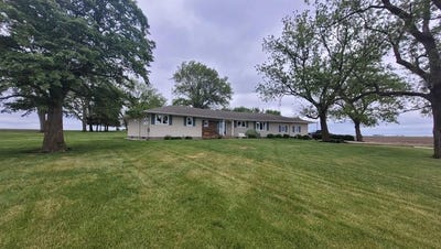 /international/us/121-110th-street-paton-ia-110108256301/