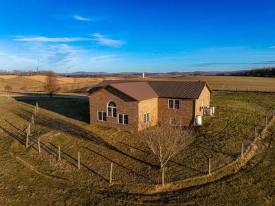 /international/us/501-meadowbrook-lane-max-meadows-va-110105224968/