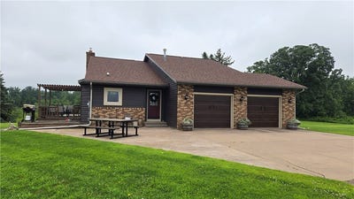 /international/us/1337-15th-avenue-barron-wi-110101506770/