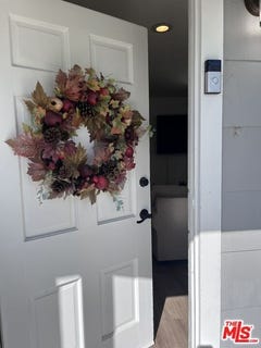 /international/us/1947-fullerton-ave-costa-mesa-ca-110108106940/