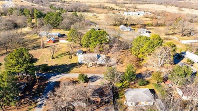 /international/us/9-n-jerome-street-coalgate-ok-110106448119/