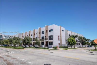 /international/us/113-ne-6-fort-lauderdale-fl-110108629596/