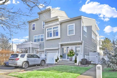 /international/us/192-beach-74th-street-arverne-ny-110097365835/?lang=en