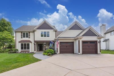 /international/us/309-woodlands-ct-hartland-wi-110109067428/