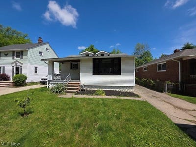 /international/us/20632-woodstock-avenue-fairview-park-oh-110108301827/