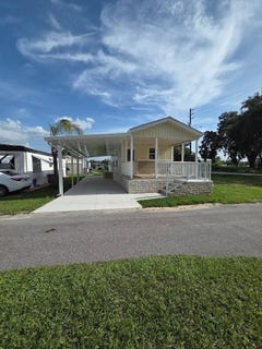 /international/us/1002-illinois-st-se-fort-meade-florida-fl-110101245601/