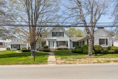 /international/us/34-townsend-avenue-boothbay-harbor-me-110103646269/