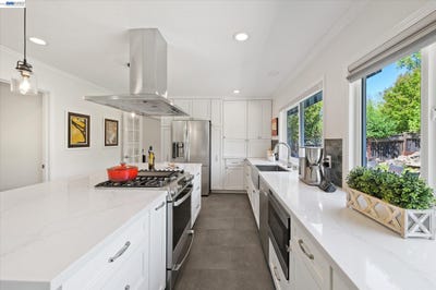/international/us/4767-del-valle-pkwy-pleasanton-ca-110107382295/