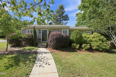 /international/us/1504-overbrook-road-burlington-nc-110107927689/