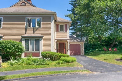 /international/us/16-stoneledge-drive-portland-me-110108911281/