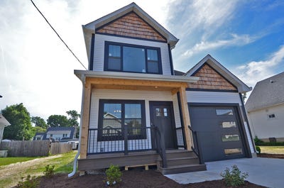 /international/us/414-2nd-avenue-ottawa-il-110108440143/