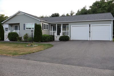 /international/us/23-quarry-stone-drive-bridgewater-ma-110108963276/