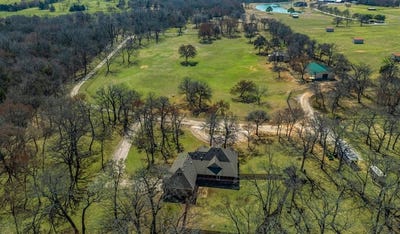 /international/us/377-quail-hill-road-whitesboro-tx-110101143310/