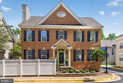 /international/us/6934-cove-inlet-ct-fort-belvoir-va-110107691599/