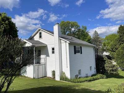 /international/us/303-morgantown-street-kingwood-wv-110099392224/