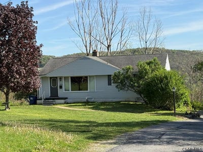 /international/us/469-girard-st-johnstown-pa-110107635775/