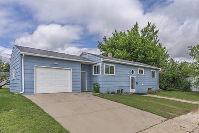 /international/us/1814-12th-avenue-belle-fourche-sd-110101095795/