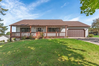 /international/us/911-19th-street-reedsburg-wi-110120084884/