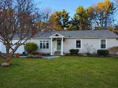/international/us/25-moulton-ridge-road-kensington-nh-110107543933/