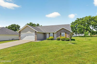 /international/us/2702-neosho-heights-circle-neosho-mo-110107959373/