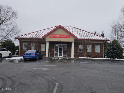 /international/us/4502-bristol-highway-johnson-city-tn-110105367740/