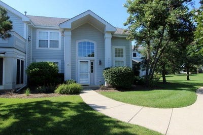 /international/us/9520-lenox-lane-lakewood-il-110101096029/?lang=en