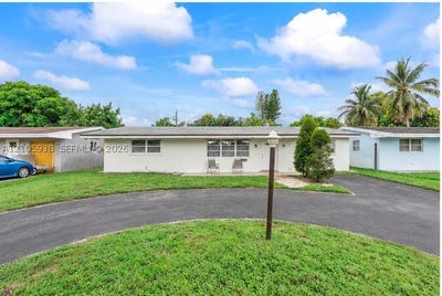 /international/us/8310-nw-10th-st-pembroke-pines-fl-110120583960/