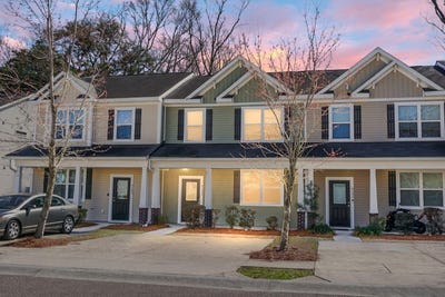 /international/us/9155-parlor-drive-ladson-sc-110108479189/